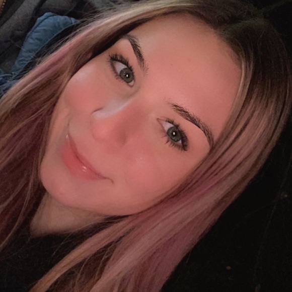 Meet your Posher, Jillian - Picture 3 of 6